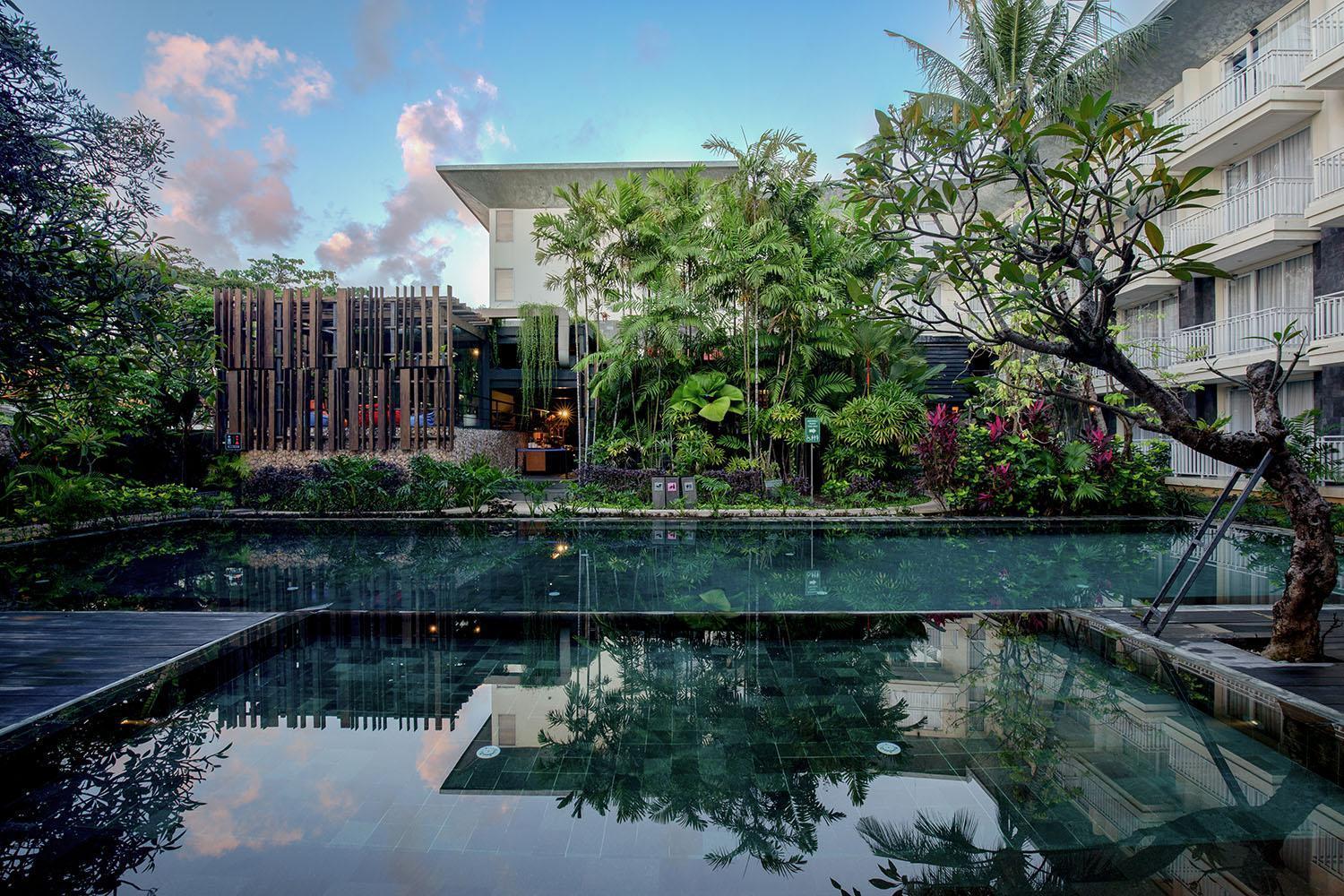 The 1O1 Bali Fontana Seminyak Hotel Legian Exterior foto
